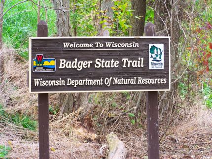 Badger State Trail Sign at Illinois/Wisconsin border