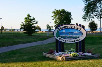 Kennedy Park sign near Lake Michigan
