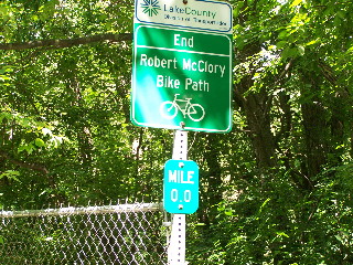 End of Robert McClory trail at Kenosha Trail