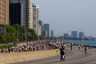 Looking North along LSD after the Chicago River