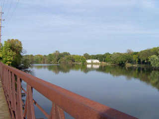 another view of the Fox River from bridge