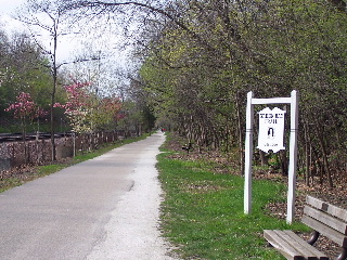 Green Bay Trail sign in Glencoe