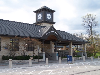 Highland Park Station by Green Bay Trail