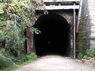 A slose up approaching tunnel #2 - ES Trail